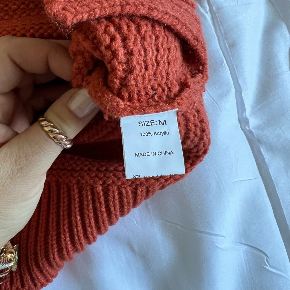 Amazon Sweater - Picture 2 of 2